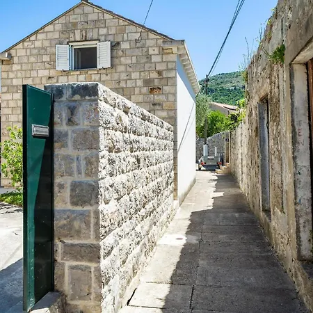 1 Bedroom Amazing In * Komolac