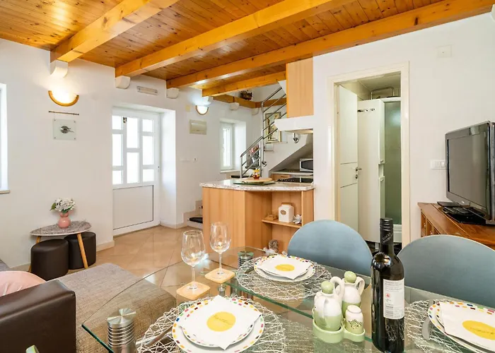 Casa de Férias 1 Bedroom Amazing In Komolac