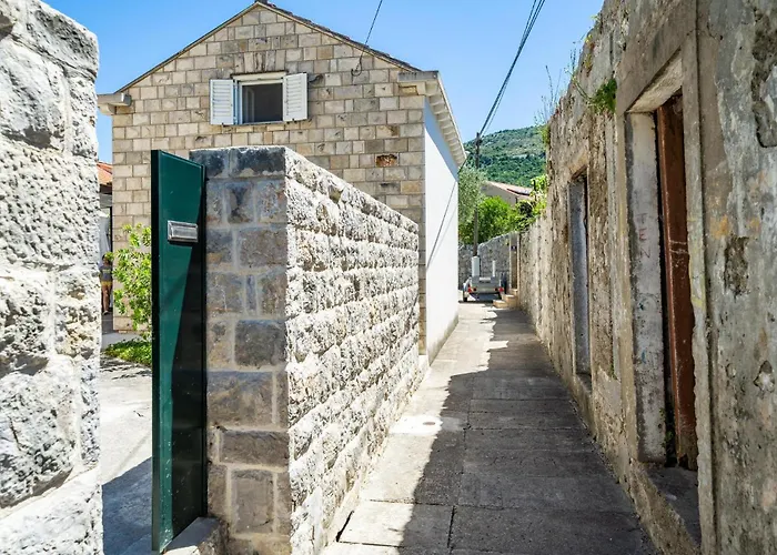 1 Bedroom Amazing In * Komolac