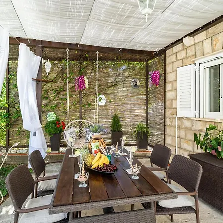 1 Bedroom Amazing In *