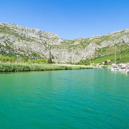 1 Bedroom Amazing In Komolac